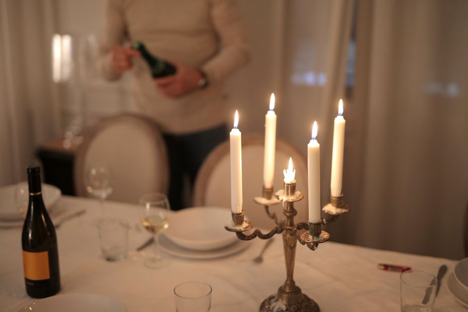 Romantic candlelight wedding dinner table setting